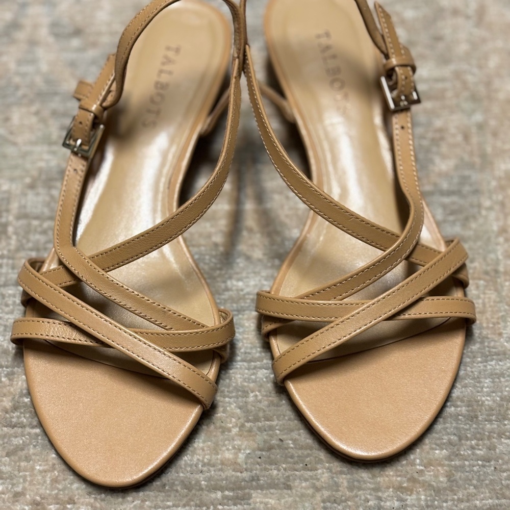 Talbots tan sandals